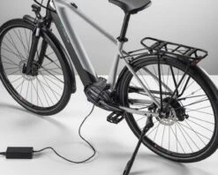 Bianchi T-Tronik T-Type Sunrace 9-Gang E6100 - Elektro Trekking Bike 2022 | White-grey -Lenker Fest Verkaufsgeschäft bianchi t tronik t type sunrace 9 gang e6100 elektro trekking bike 2022 white grey 51 cm 004 89665 2200x1760 1280x1280