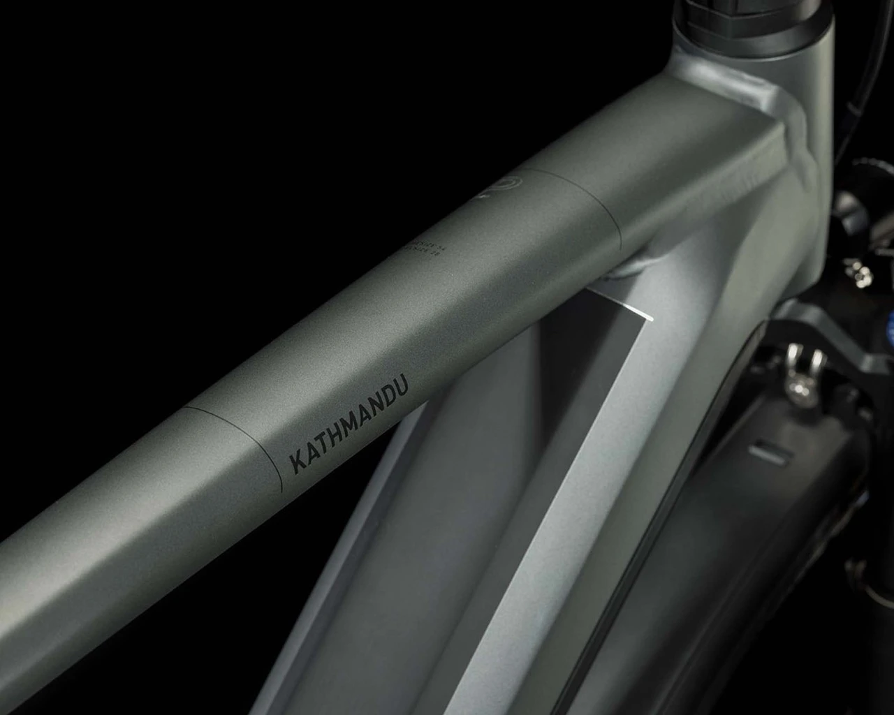 Cube Kathmandu Hybrid Pro 750 - Elektro Trekking Bike 2023 | Flashgrey´n´metal – Bild 2