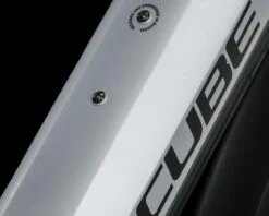 Cube Kathmandu Hybrid SLX 750 - Elektro Trekking Bike 2023 | Polarsilver´n´black 13 Cube Kathmandu Hybrid SLX 750 - Elektro Trekking Bike 2023 | Polarsilver´n´black -Lenker Fest Verkaufsgeschäft cube kathmandu hybrid slx 750 elektro trekking bike 2023 polarsilvernblack xl 005 94512 2200x1760 1280x1280