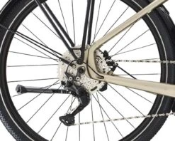 Diamant Zouma Deluxe+ - Tiefeinstieg Elektro City Bike 2022 | Alvitgrau Metallic -Lenker Fest Verkaufsgeschäft diamant zouma deluxe tiefeinstieg elektro city bike 2022 alvitgrau metallic l 003 87157 2200x1760 1280x1280 1