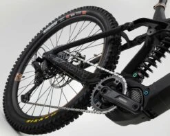 Ns-bikes NS Bikes E-Fine 1 170 Shimano EP8/630Wh - Elektro MTB-Fully 2022 | Black-green -Lenker Fest Verkaufsgeschäft ns bikes e fine 1 170 shimano ep8630wh elektro mtb fully 2022 black green l 008 91404 2200x1760 1280x1280